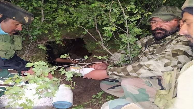 लश्कर-ए-तैयबा के सहयोगी जहूर वानी समेत पांच गिरफ्तार (फोटो-आजतक)