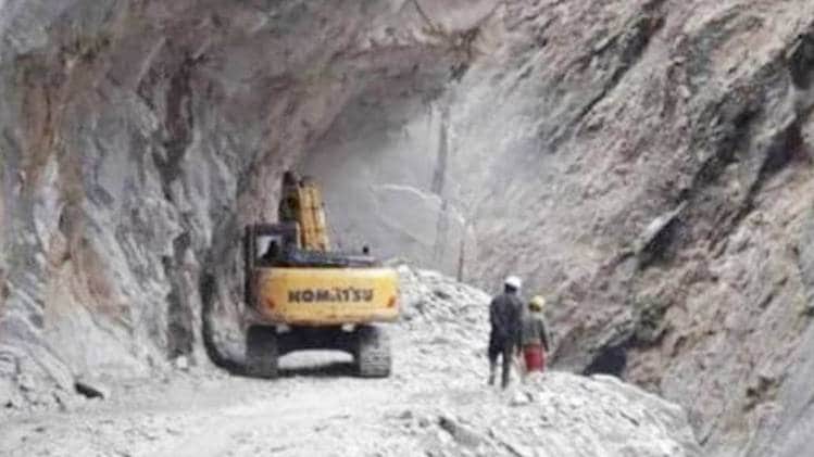 भारत अपनी सीमा में करवा रहा है सड़क निर्माण (फाइल फोटो)
