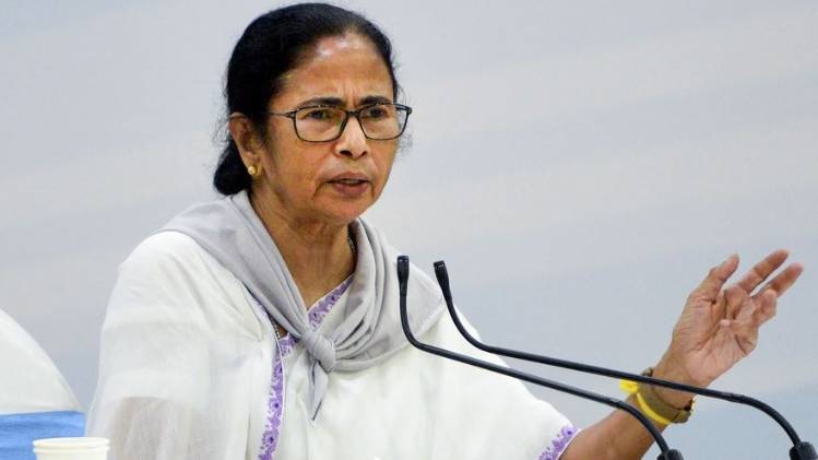 पश्चिम बंगाल की मुख्यमंत्री ममता बनर्जी (फोटो- पीटीआई)