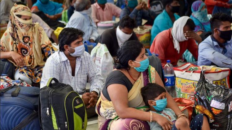 लॉकडाउन के चलते दूसरे राज्यों में फंसे मजदूरों का अपने गृह प्रदेश यूपी लौटना जारी