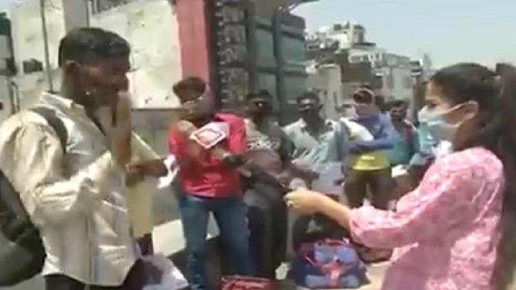 प्रवासी मजदूरोें के साथ आज तक की खास बातचीत