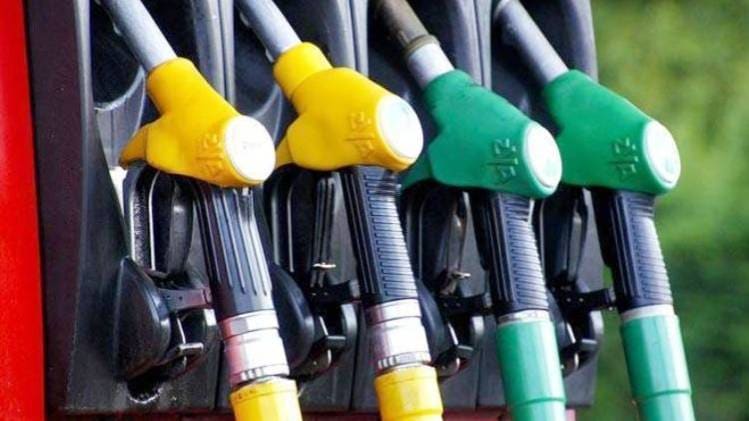 पेट्रोल-डीजल पर भारत में सबसे ज्यादा टैक्स 
