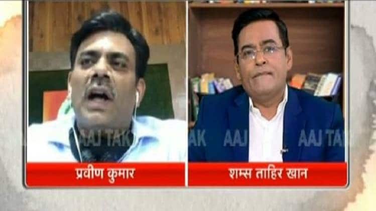 ई-साहित्य आजतक के मंच पर मेरठ रेंज के आईजी प्रवीण कुमार