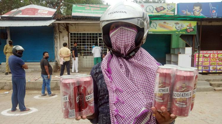 शराब की होम डिलीवरी शुरू