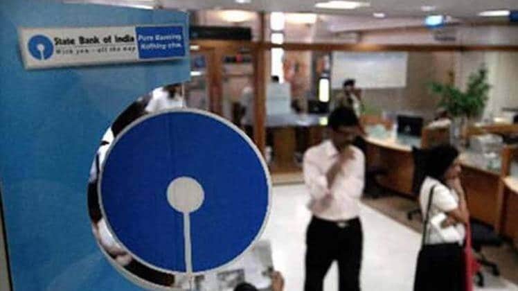 SBI समेत 6 बैंकों को झटका