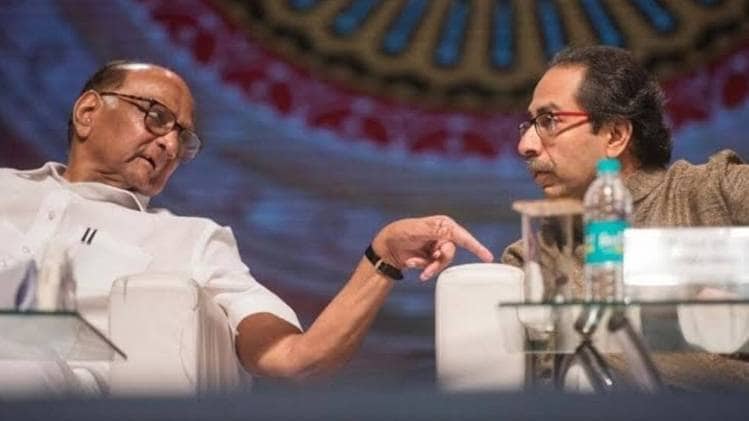 शरद पवार और उद्धव ठाकरे की मुलाकात (फाइल फोटो)