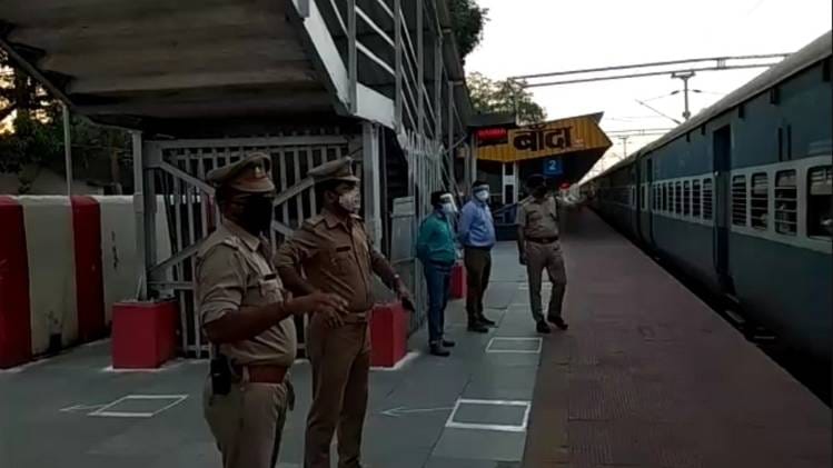 निर्धारित संख्या से कम उतरे मजदूर (तस्वीर- आज तक)