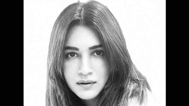 कृति सेनन