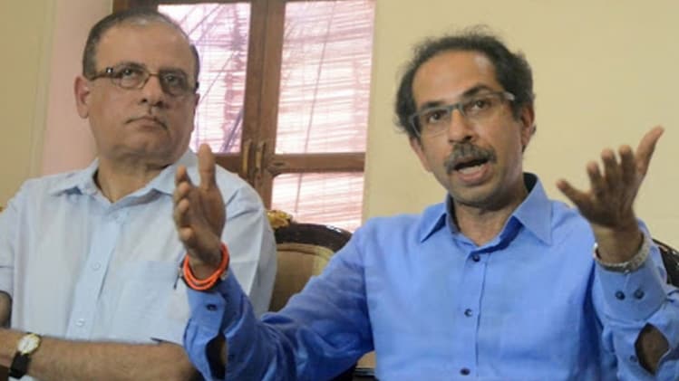 प्रमुख सचिव अजोय मेहता और सीएम उद्धव ठाकरे