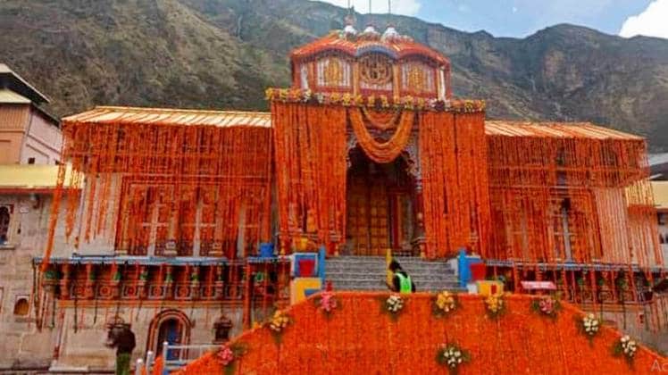 चारधाम यात्रा में सीमित संख्या में जा सकेंगे श्रद्धालु (फाइल फोटो)