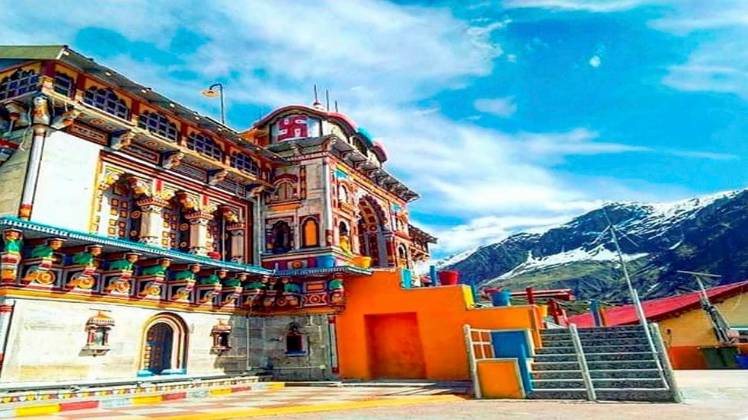 चारधाम यात्रा शुरू करने की तैयारी में सरकार (फोटो-PTI)