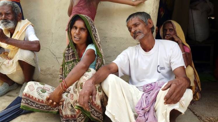 नेपाल पुलिस को कोस रहे परिजन