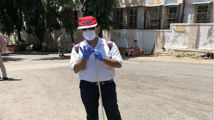 लॉकडाउन में भी हर दिन काम पर आते रहे राजू चव्हान