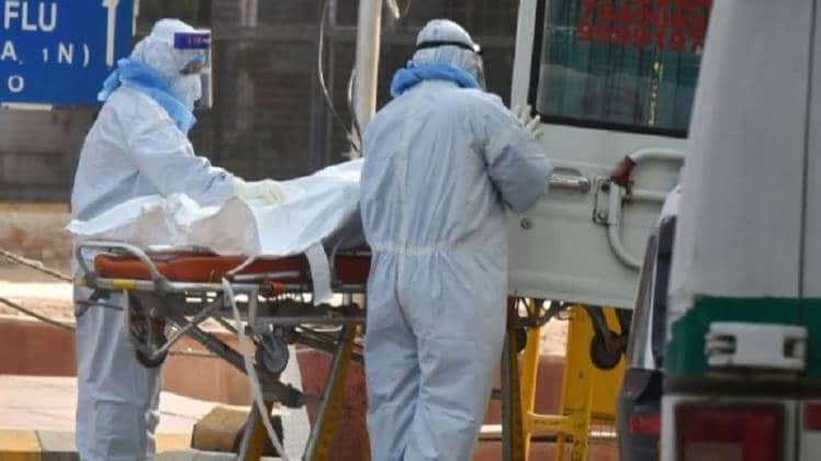 दिल्ली में लगातार बढ़ रहे हैं कोरोना वायरस संक्रमण के केस (तस्वीर-PTI)