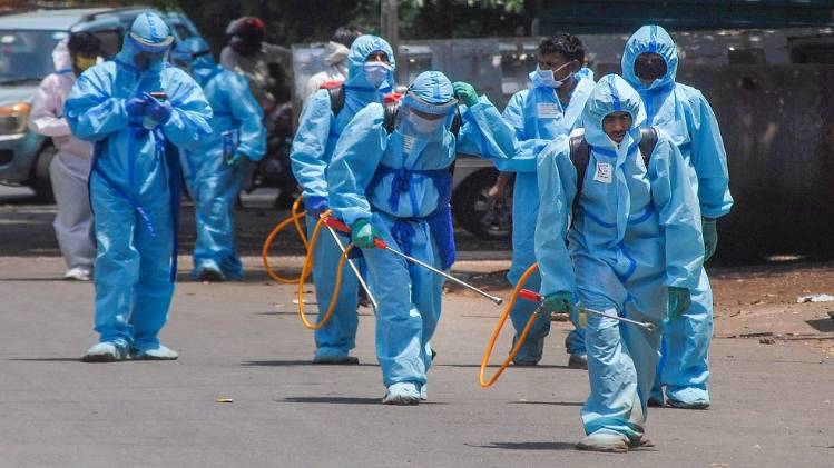 दिल्ली में लगातार बढ़ रहे हैं कोरोना संक्रमण के केस (तस्वीर-PTI)