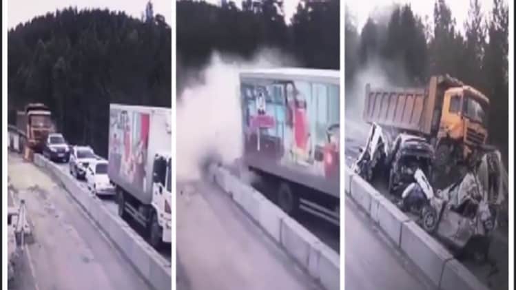 सोशल मीडिया यूजर्स