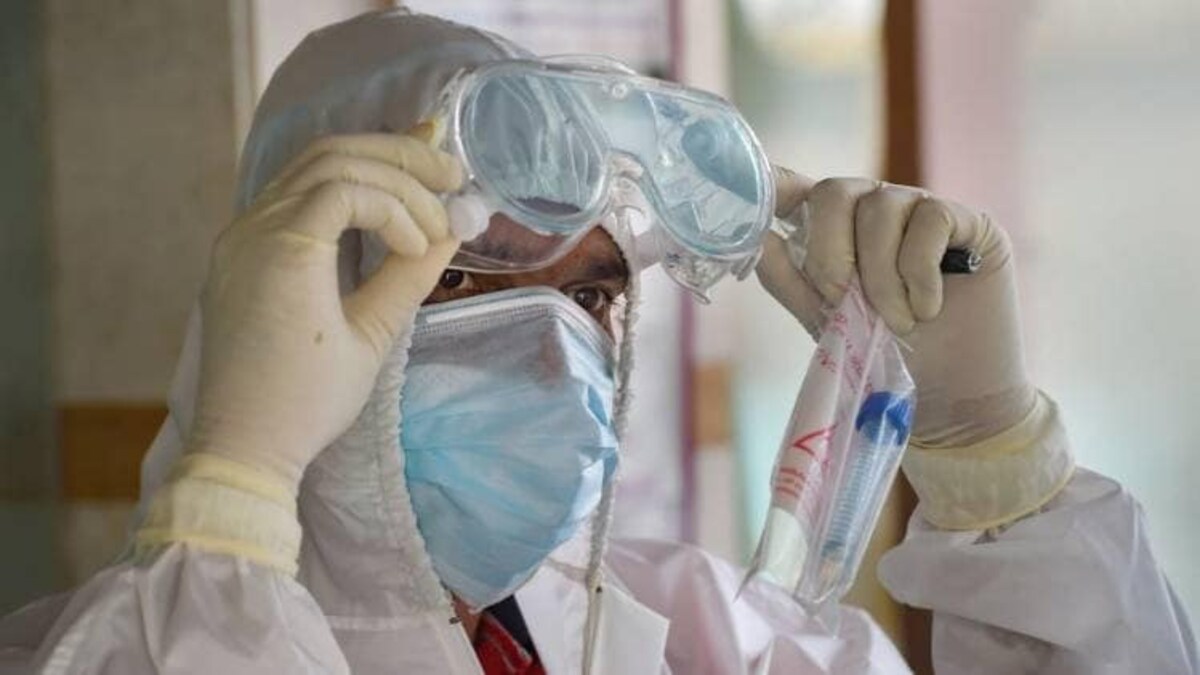 दिल्ली में कोरोना ने तोड़ा मौत का रिकॉर्ड, 24 घंटे में 73 लोगों ने गंवाई जान - delhi corona virus new case death toll covid 19 - AajTak