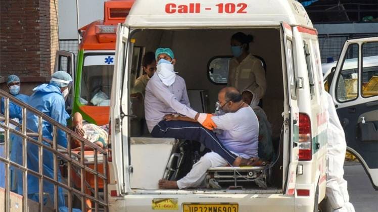 दिल्ली में जारी है कोरोना का कहर (पीटीआई)