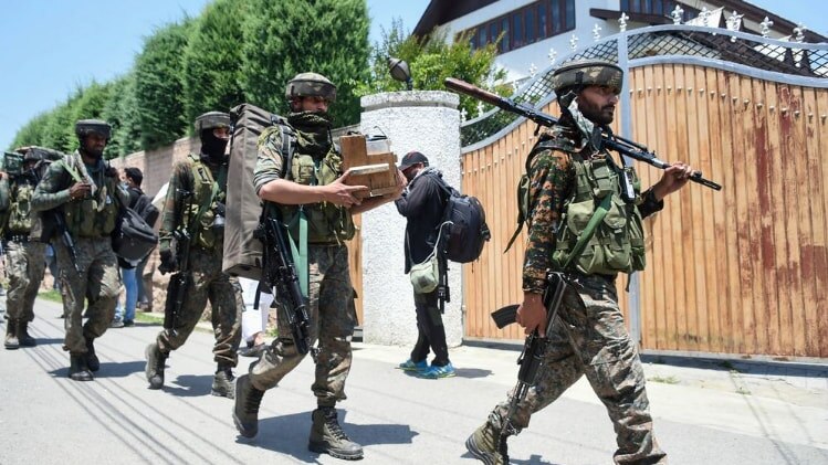 अनंतनाग जिले में सोमवार को मारे गए 2 आतंकी (फाइल फोटो-PTI)