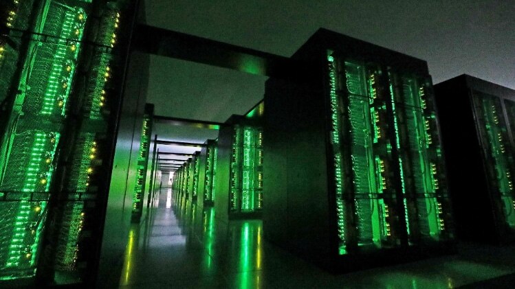 जापान के Riken सेंटर में Fukagu सुपर कंप्यूटर (Image credit: AFP)