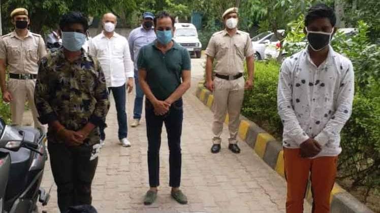 पुलिस ने तीन आरोपियों को किया गिरफ्तार