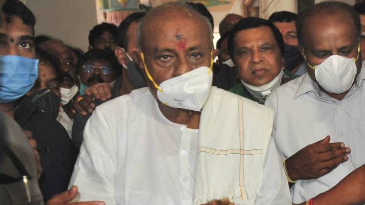 पूर्व प्रधानमंत्री देवगौड़ा (फाइल फोटो- PTI)