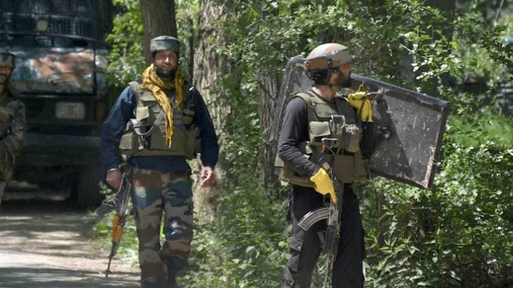 सुरक्षाबलों के लगातार ऑपरेशन से बौखलाए हुए हैं आतंकी (फाइल-पीटीआई)