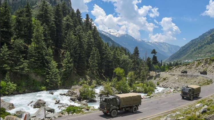 गलवान घाटी में भारत के 20 सैनिक शहीद हुए.