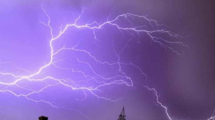 बिहार में आकाशीय बिजली ने फिर ली कई लोगों की जान