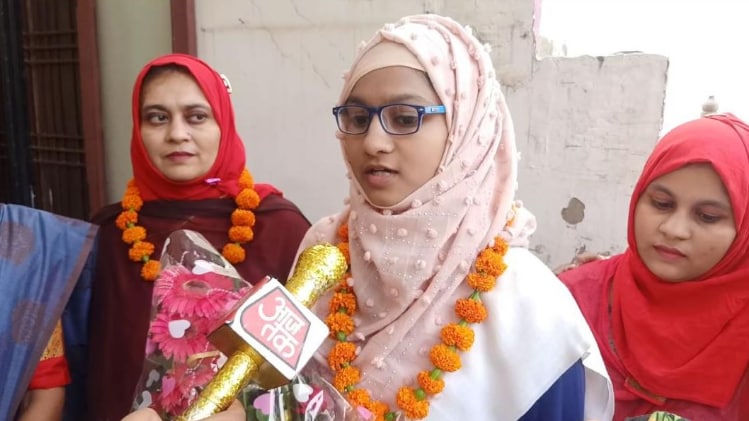 94 फीसदी अंक लाकर लखनऊ टॉपर बनी अलीशा