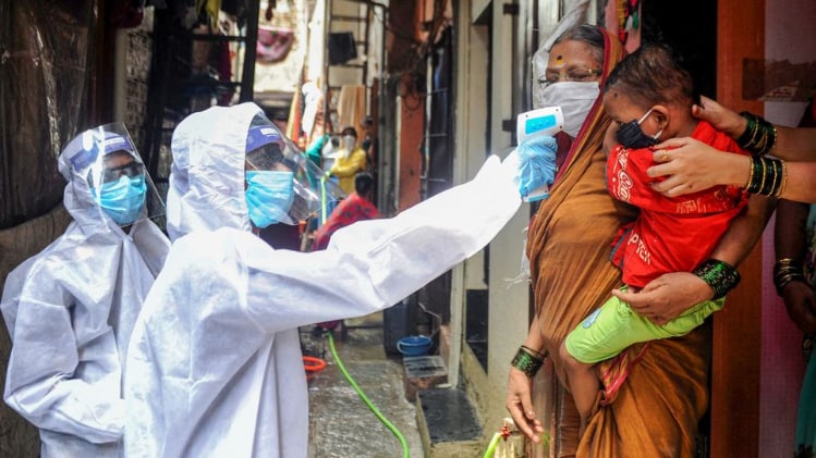 महाराष्ट्र में कोरोना संक्रमण का सिलसिला थम नहीं रहा (फाइल फोटो-PTI)