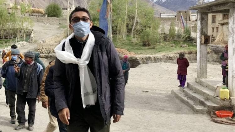 लद्दाख से बीजेपी सांसद ने चीन बॉर्डर के पास गांवों का दौरा किया