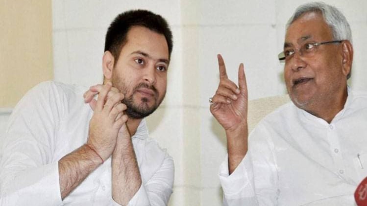 आरजेडी नेता तेजस्वी यादव और सीएम नीतीश कुमार (फाइल फोटो)