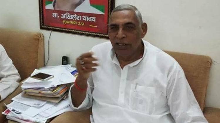 समाजवाटी पार्टी के नेता परसनाथ यादव