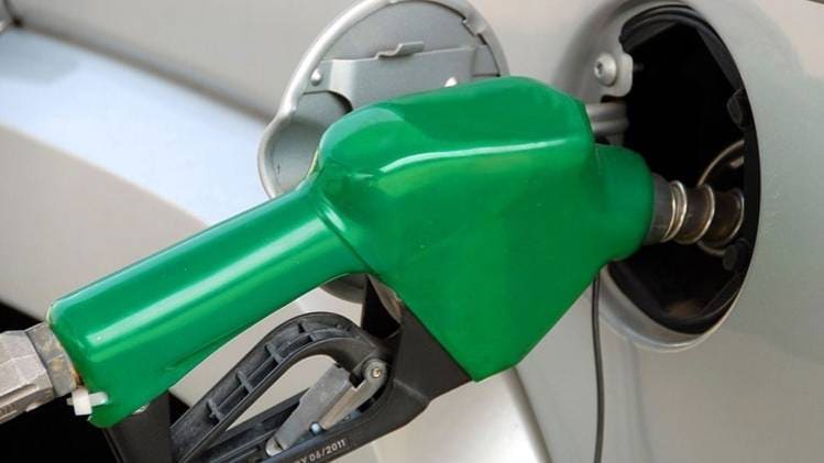 दिल्ली में पेट्रोल के दाम में फ‍िर इजाफा