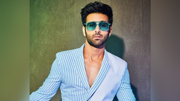 पुलकित सम्राट