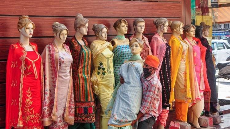 पंजाब के बाजार आज से खुल गए हैं (फोटो- पीटीआई)