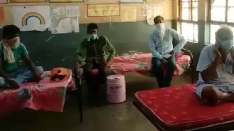 तांत्रिक की कोरोना से मौत के बाद कई बाबा क्वारनटीन (Photo- Aajtak)