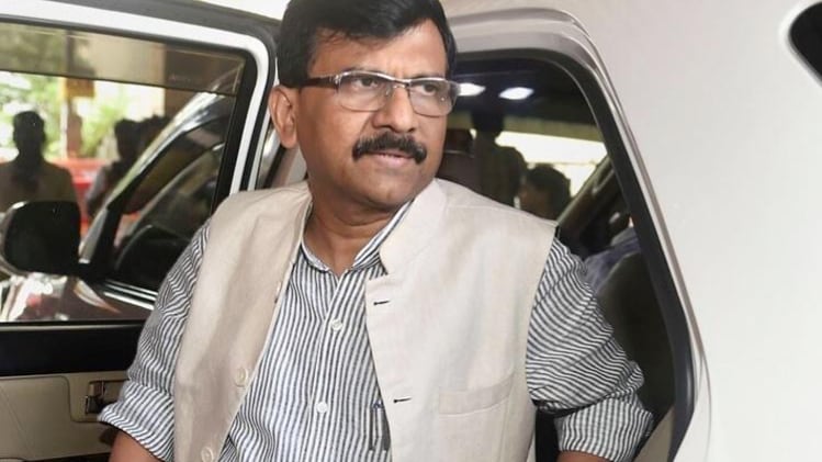 शिवसेना नेता संजय राउत (फाइल फोटो- Aajtak)