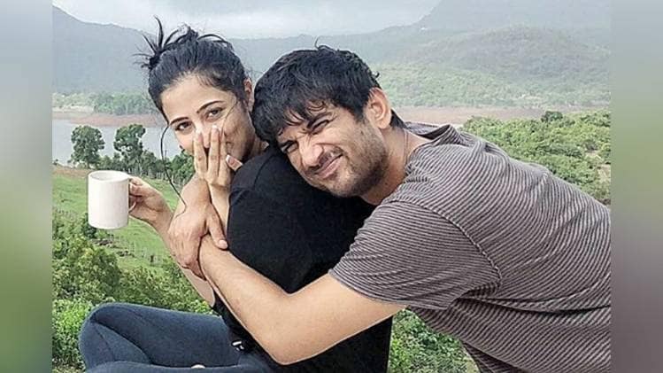 नुपूर सेनन और सुशांत सिंह राजपूत सोर्स इंस्टाग्राम 