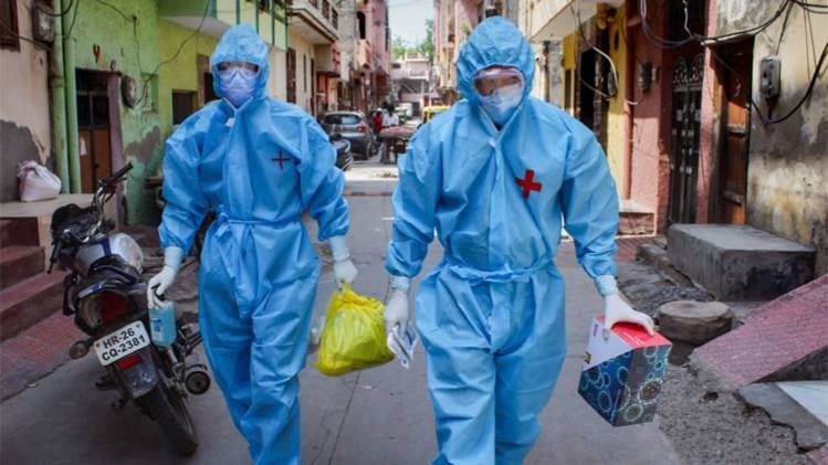 देश में तेजी से बढ़ रहे हैं कोरोना के मामले (PTI)