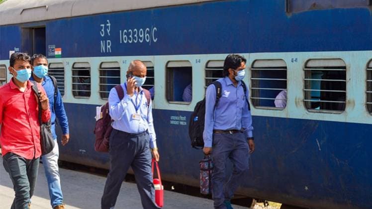 भारतीय रेलवे (सांकेतिक तस्वीर- पीटीआई)