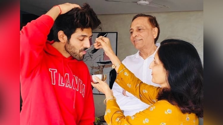 कार्तिक आर्यन सोर्स इंस्टाग्राम 