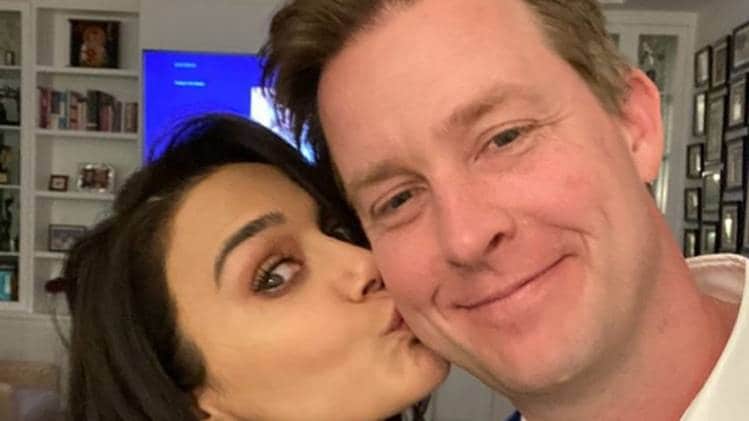 पति संग प्रीति जिंटा