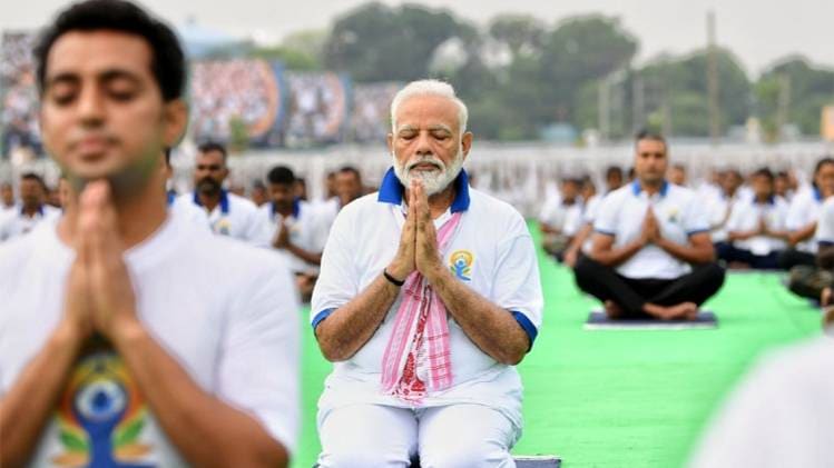 21 जून को मनता है योग दिवस