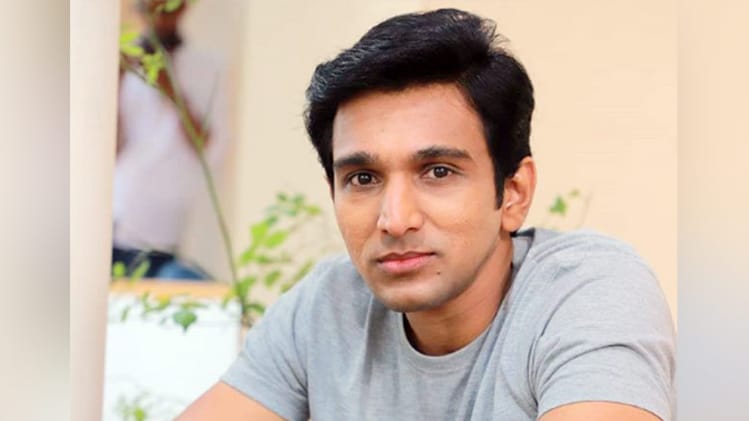 प्रतीक गांधी सोर्स इंस्टाग्राम 