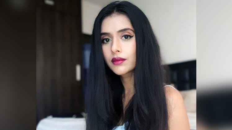 चारू असोपा