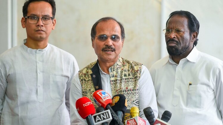 कांग्रेस नेता अधीर रंजन चौधरी (फाइल फोटो-PTI)