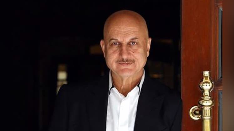 अनुपम खेर