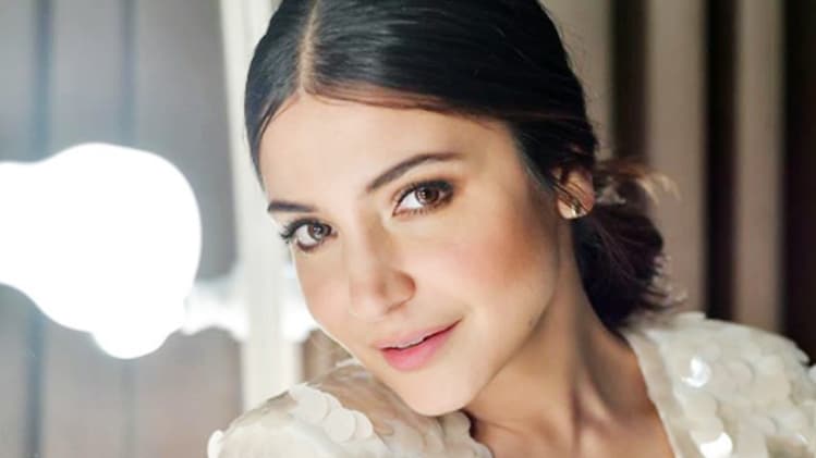 अनुष्का शर्मा 